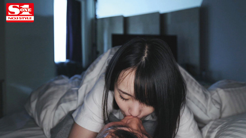 「私が満足するまで寝かせないからね」 無邪気に男をヌキ倒す天然Gcupエロ少女の10連ヌキ痴女テクニック 愛宝すず - サンプル画像 - 8