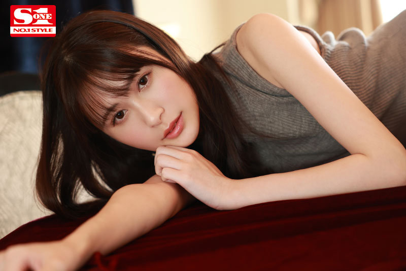 ブッチギリの美貌 伊藤聖夏 スケベな素顔を証明する人生初イキ！初体験3本番スペシャル （ブルーレイディスク） - サンプル画像 - 6