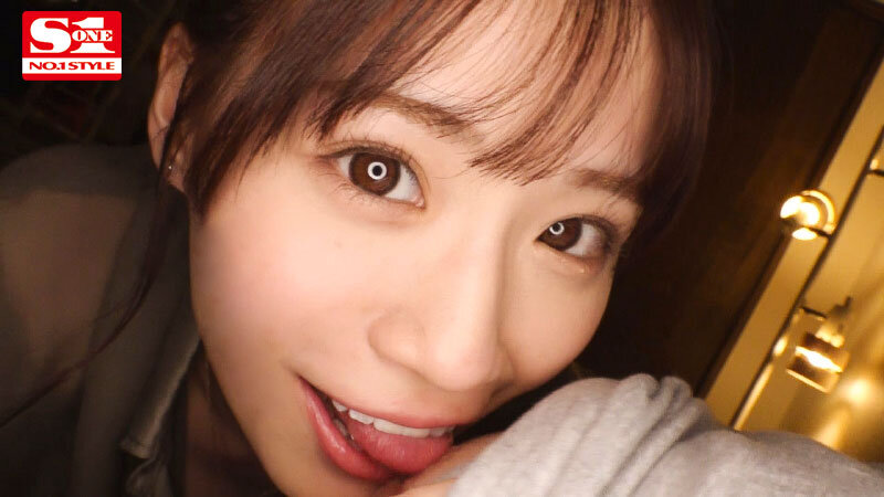 【AV史上初の褒められながら逆レ●プ】日本一カワイイ痴女からひたすら愛され犯●れる 未歩なな - サンプル画像 - 1