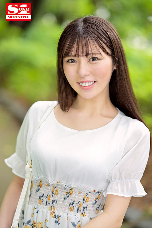 この世で調教が一番大好きな、お嬢様。親に内緒でマッチングアプリで出会ったオヤジと言いなりSEX。 黒島玲衣 - サンプル画像 - 1