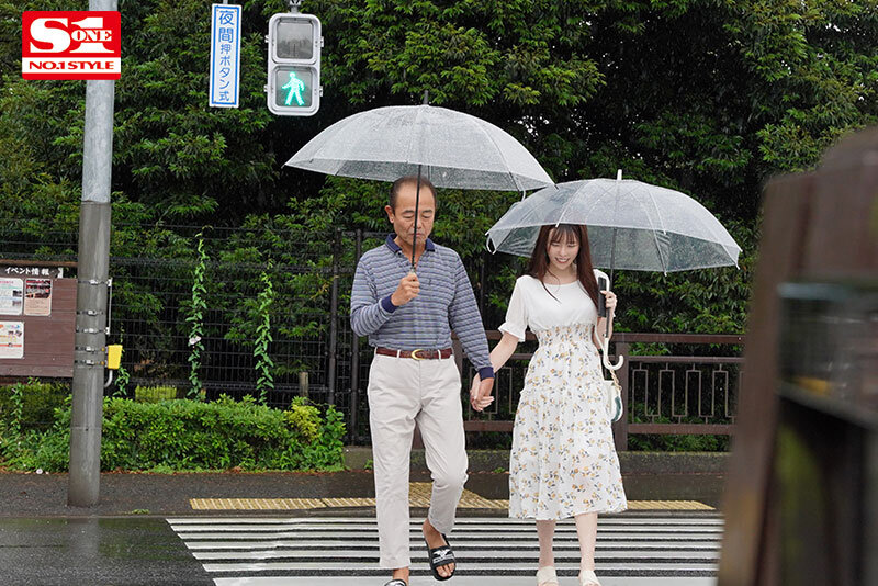 この世で調教が一番大好きな、お嬢様。親に内緒でマッチングアプリで出会ったオヤジと言いなりSEX。 黒島玲衣 - サンプル画像 - 2