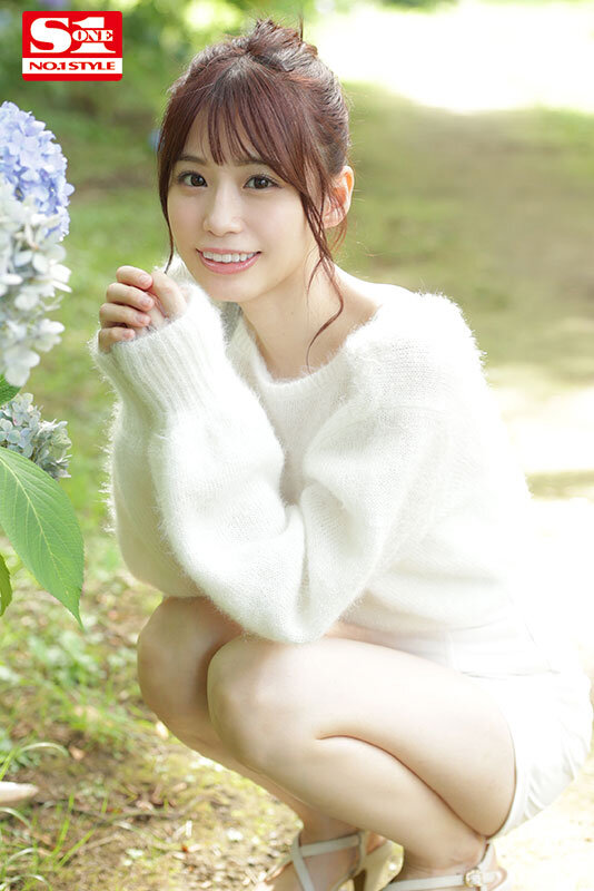清純さに惚れて何度も告白した結果、やっと付き合えた彼女は ドン引きするほどのおち〇ぽ好きビッチだった… 未歩なな - サンプル画像 - 1