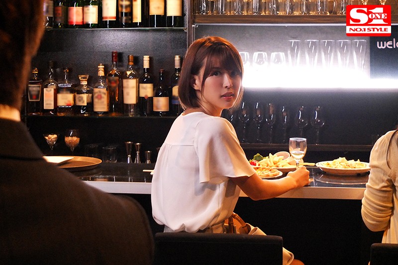 同窓会NTR 嫁を昔弄んで捨てたクズすぎる元カレにまさか寝取られるなんて… 葵つかさ - サンプル画像 - 1