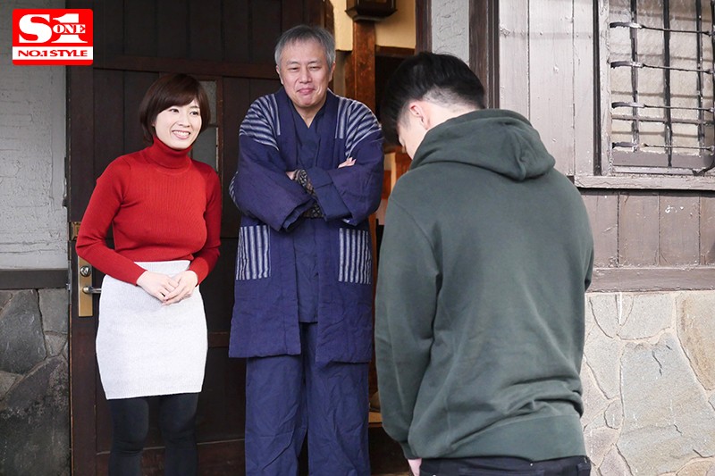 あの夏から5ヵ月経っても…ど田舎の冬はやっぱりヤルことがなくて 隣の巨乳奥さんの誘惑に乗っかりじっとり交尾三昧で毎日暖め合う。 奥田咲 - サンプル画像 - 1