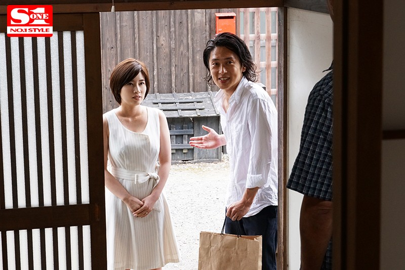 「主人がいない間、私にかまって…」 向かいに越してきた隣人妻の絶倫セックスに溺れた僕 本格NTRドラマ 盛り付いた絶倫妻との背徳性交 奥田咲 - サンプル画像 - 1