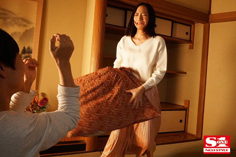 大嫌い同士だったいつもタメ口で生意気な彼女の妹と吐き気がするほど求めあった相部屋温泉旅行 伊賀まこ - サンプル画像 - 3