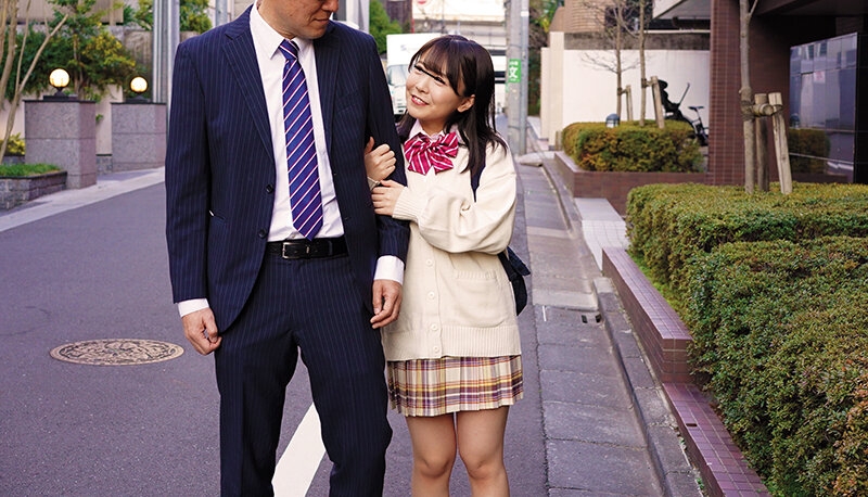 授業中は他人…放課後は彼女…担任教師を虜にする生徒と不道徳行為 - サンプル画像 - 2