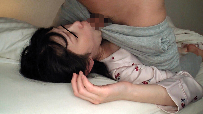 お兄ちゃんは彼女と別れてセックスが出来なくなったので、その日から私に悪戯し始め、夜寝てる時は避妊もしないでセックスされる。妹レ●プ - サンプル画像 - 3