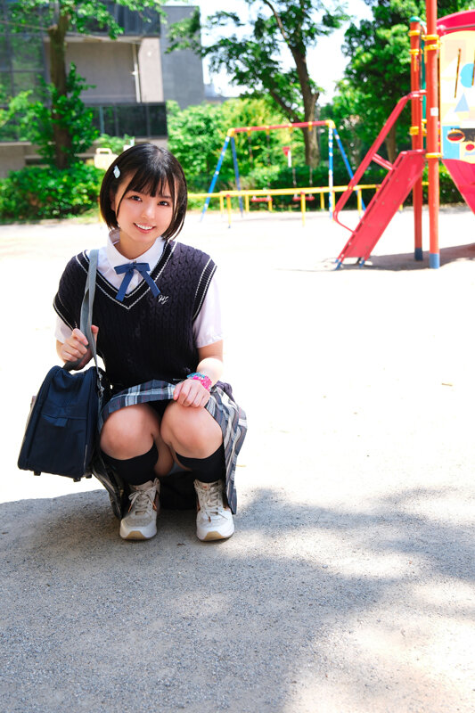 近所で見つけた女子校生Yちゃんと失神キメセク遊び【素人投稿】 - サンプル画像 - 1