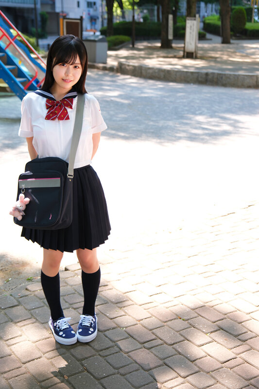 近所で見つけた女子校生Kちゃんと失神キメセク遊び【素人投稿】 - サンプル画像 - 1