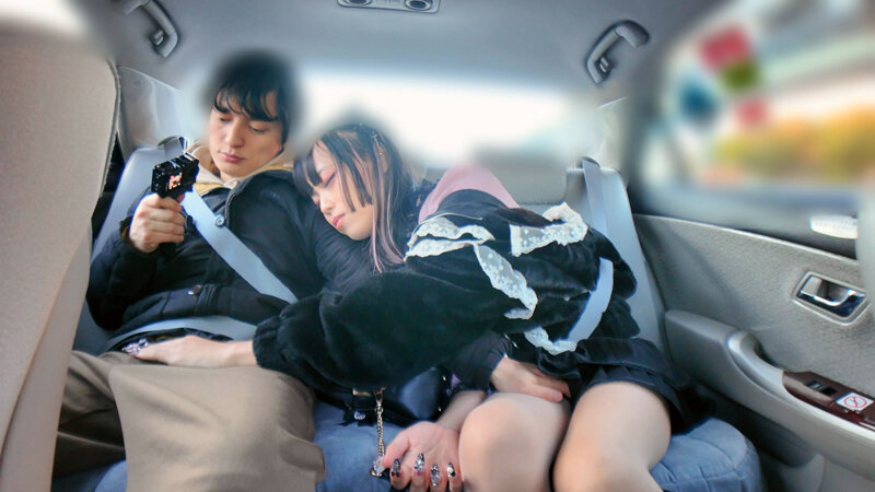 僕とおちんちんのついている彼女の一日、タクシーデート6 日咲えな - サンプル画像 - 3