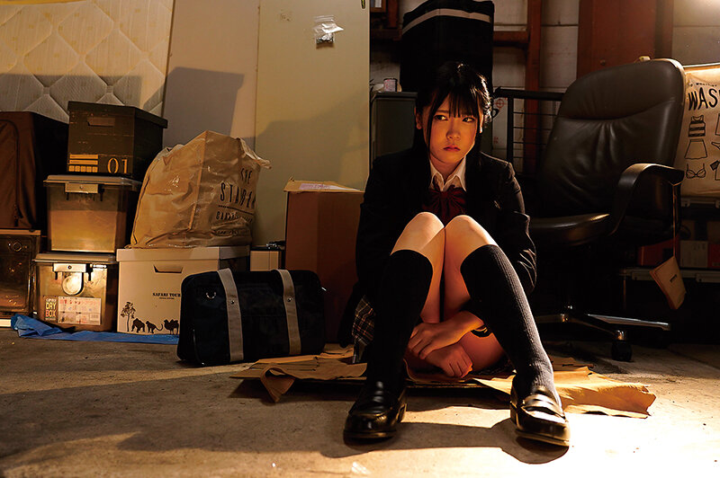 家出少女のエッチな恩返し「オジサンありがとう！泊めてくれたお礼にいいことしてあげる」VOL.03 - サンプル画像 - 21