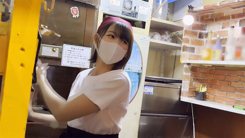 仕事中は真面目だが、エロい雰囲気になったら抜いてくれるおま○こも、お口もゆるい女子大生 - サンプル画像 - 4