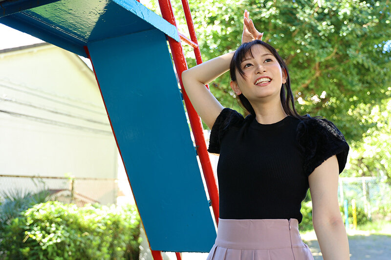 サッカー番組で大人気！同じテレビ局で働く幼馴染のキャスターが週刊誌にすっぱ抜かれた！僕が最初に好きだったのに（BSS）、実はサッカー選手やプロデューサーと誰とでも寝るただのヤリマンで、、、 静河 - サンプル画像 - 7