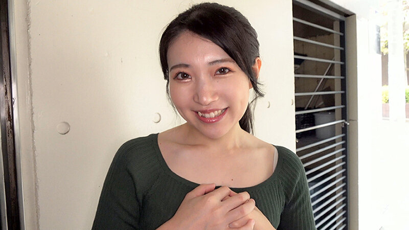 洗っていない汚チ●ポでもお構いなし！？素人娘の即尺フェラチオ 口内発射編 - サンプル画像 - 13
