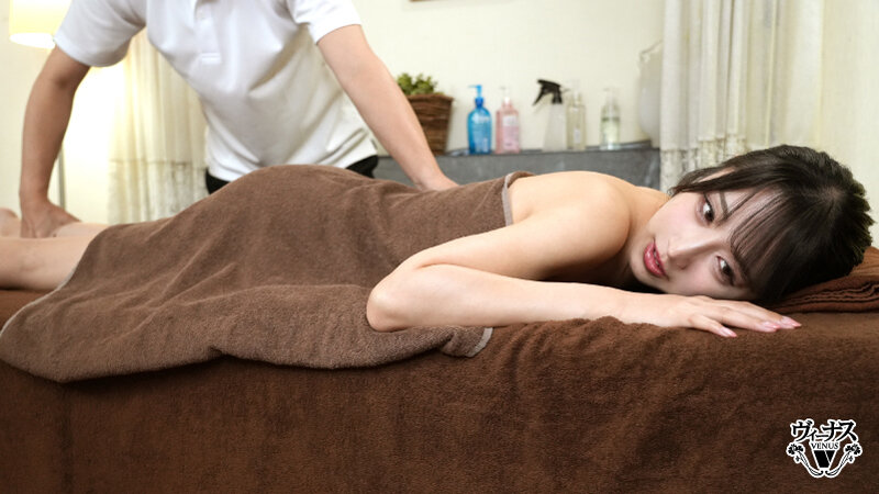 清純そうな人妻が催淫オイルで興奮パニック欲情マックス…卑劣店員の肉棒で羞恥心をぶった斬られいいなりセックス 小野坂ゆいか - サンプル画像 - 3