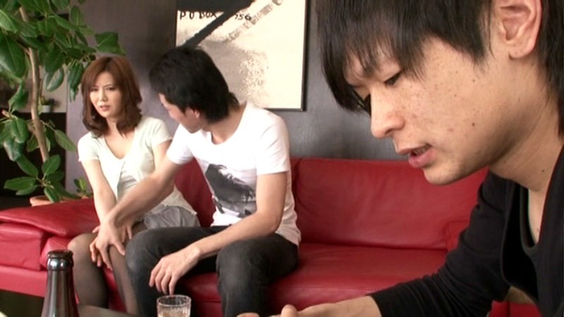 旦那の前で犯●れ妻 森ななこ - サンプル画像 - 1