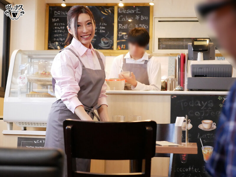 従順で下品で淫乱で…呼べばすぐに性処理しに来てくれて中出しOKな都合良すぎるボク専用の肉オナホはバイト先で働く人気ナンバーワンのパート妻 白木優子 - サンプル画像 - 1