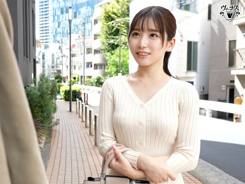 バイト先で働く美しい人妻を家に連れ込み中出しセックス 五日市芽依 - サンプル画像 - 3