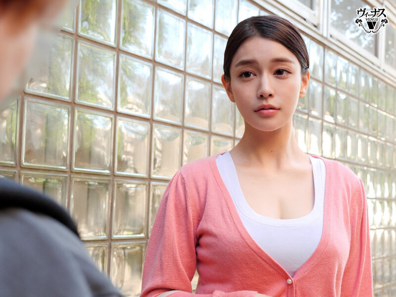 バイト先で働く美しい人妻を家に連れ込み中出しセックス 橘メアリー - サンプル画像 - 3