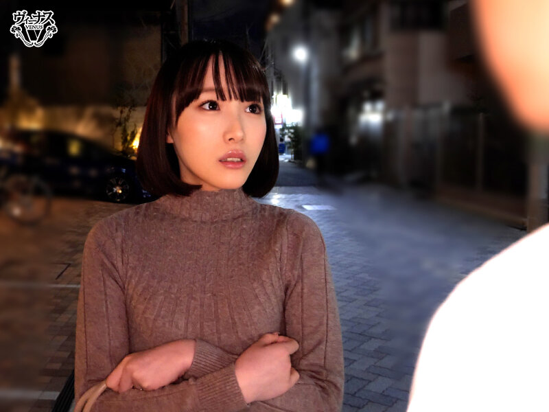 バイト先で働く美しい人妻を家に連れ込み中出しセックス 白石もも - サンプル画像 - 3