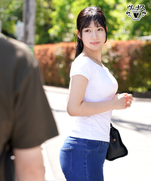 バイト先で働く美しい人妻を家に連れ込み中出しセックス 宮城りえ - サンプル画像 - 3