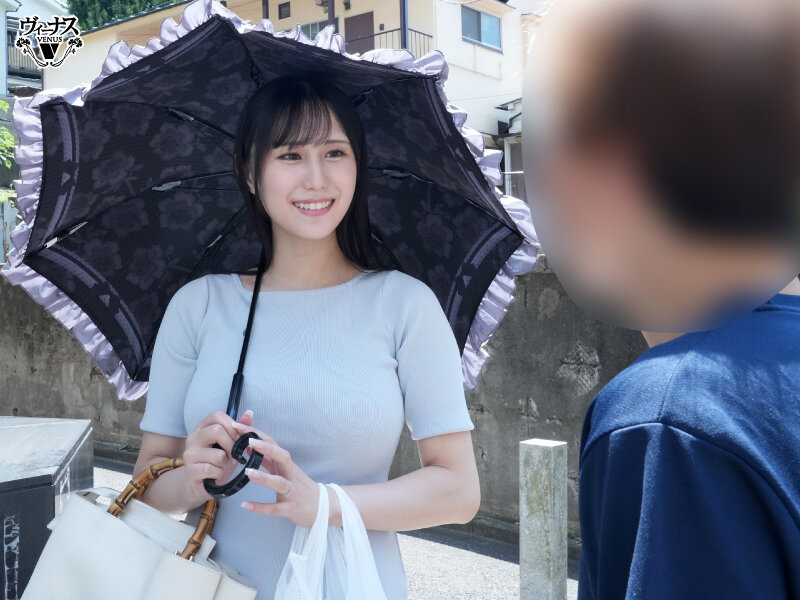 バイト先で働く美しい人妻を家に連れ込み中出しセックス 雨宮ひびき - サンプル画像 - 3