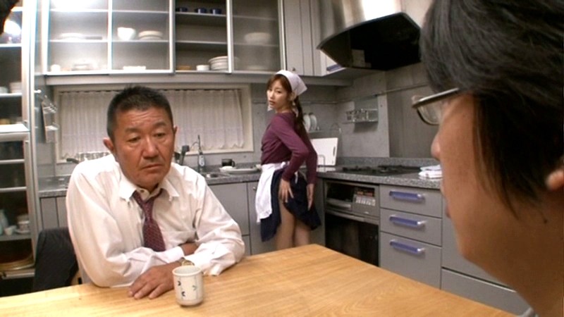 ドスケベ家政婦の卑猥なお仕事 絵色千佳 - サンプル画像 - 10