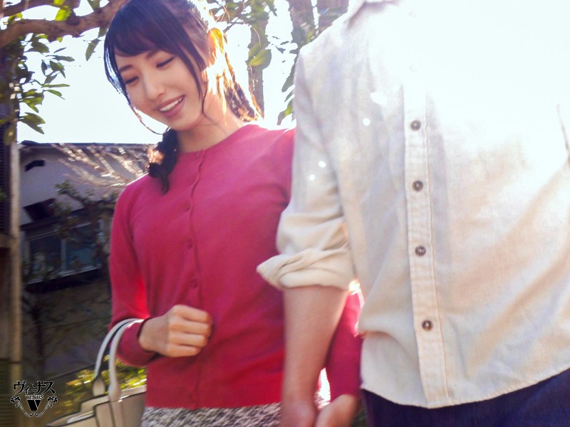 上京した息子と月に1度の遠距離相姦 今月もまた私はあの子に抱かれに行く―。 白桃はな - サンプル画像 - 1