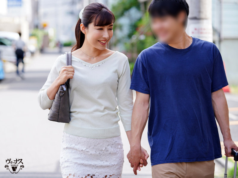 上京した息子と月に1度の遠距離相姦 今月もまた私はあの子に抱かれに行く―。 冨田朝香 - サンプル画像 - 1