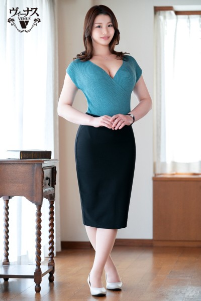 本物素人妻AV Debut！！Gカップおっぱいをぶるんぶるんと激揺れさせて乱れる現役ピアノ講師妻 森本綾香 - サンプル画像 - 1