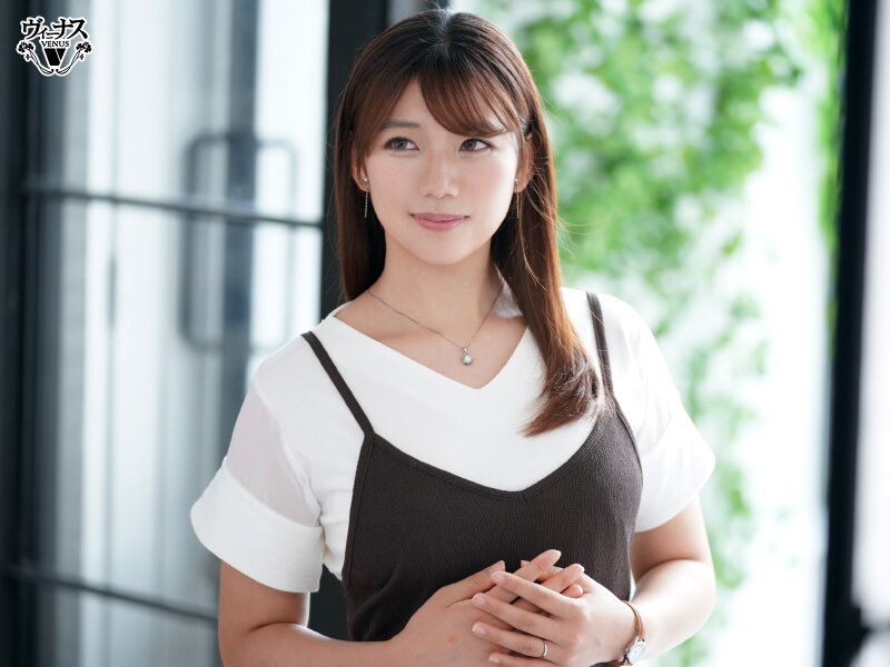 本物素人妻AV Debut！！五つ星ホテルの美人受付嬢は脱いだらスゴいぷっくりエロ乳輪 美月香織 - サンプル画像 - 6