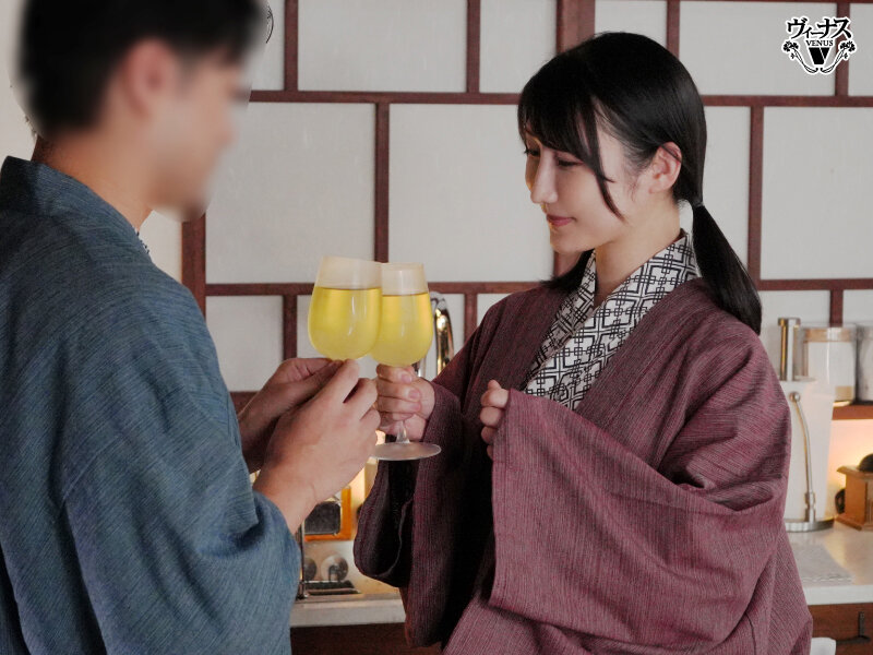 人妻中出し温泉不倫旅～夫に内緒でハメまくりの一泊二日、背徳SEXドキュメント～ 雪代一鳳 - サンプル画像 - 9