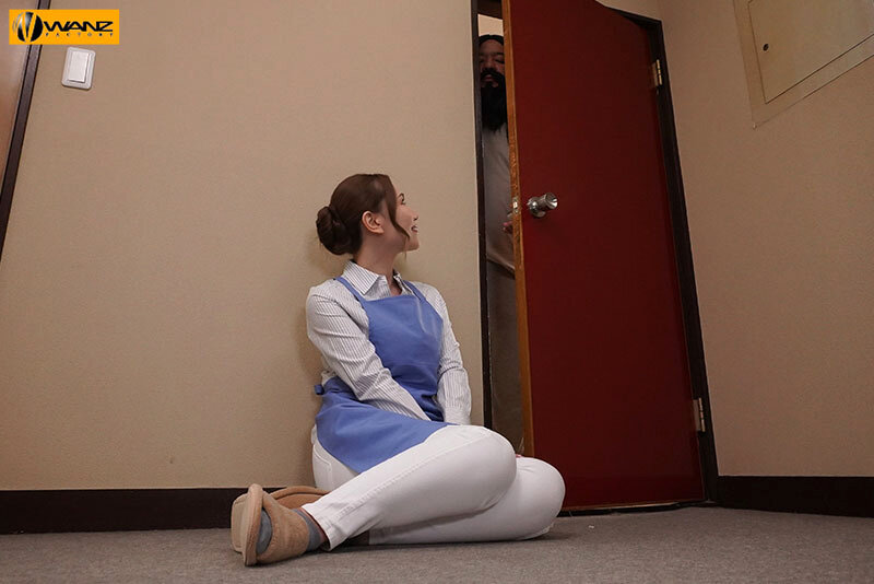 引きこもり自立支援センター 子供部屋おじさんの大量シコティッシュを見かねてチンカスだらけのニートチ●ポでさえ笑顔で性サポートしてくれる優しい巨乳職員のお姉さん 佐山愛 - サンプル画像 - 1