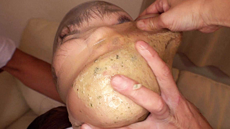 吐瀉物狂い堕ち 喉奥暴行ゲロイラマチオ 美波沙耶 - サンプル画像 - 12