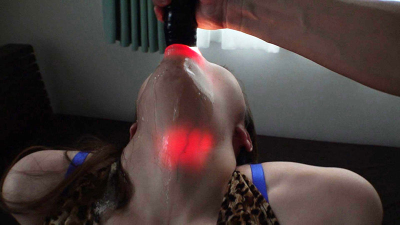 吐瀉物狂い堕ち 喉奥暴行ゲロイラマチオ 美波沙耶 - サンプル画像 - 4
