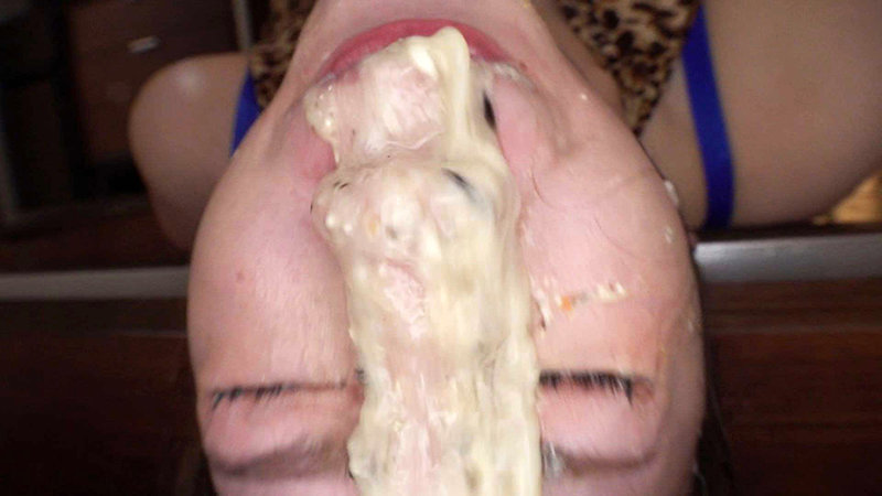 吐瀉物狂い堕ち 喉奥暴行ゲロイラマチオ 美波沙耶 - サンプル画像 - 9