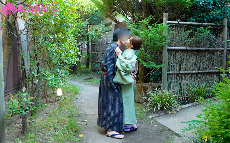 美人女将の超絶ベロキス全身リップと中出しセックス付きGo To 温泉宿泊プラン 望月りさ - サンプル画像 - 4