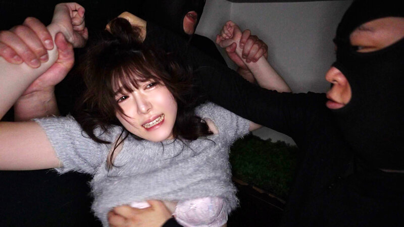 一人暮らしの女子大生を狙う鬼畜レ●プ集団自宅押込み中出し強●性交 被害者A.Mちゃん - サンプル画像 - 2
