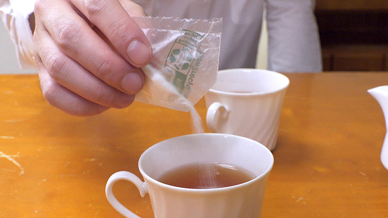 教え子にバイブをパンスト固定され必死にイキそうになるのを我慢していたが媚薬と追撃ピストンで自分から腰を振り始める完堕ち女教師3 - サンプル画像 - 3