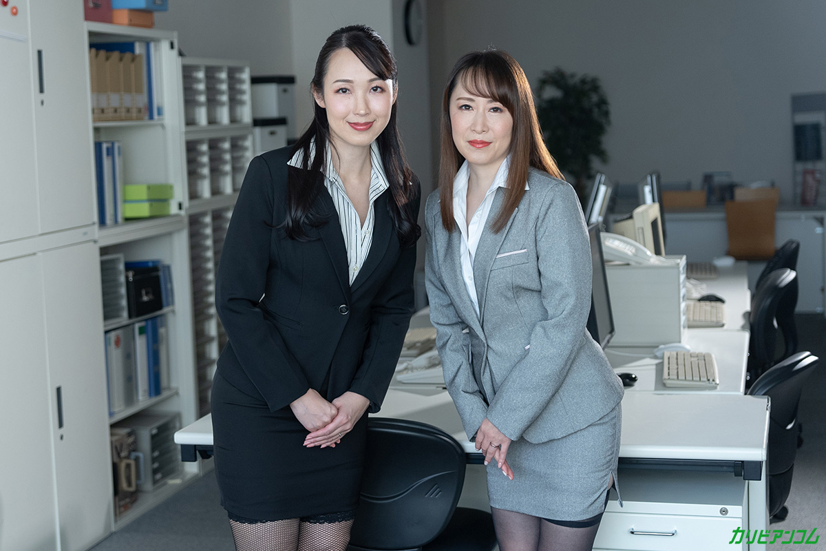 W美魔女ランジェリー販売員のW中出し営業術 - サンプル画像 - 1